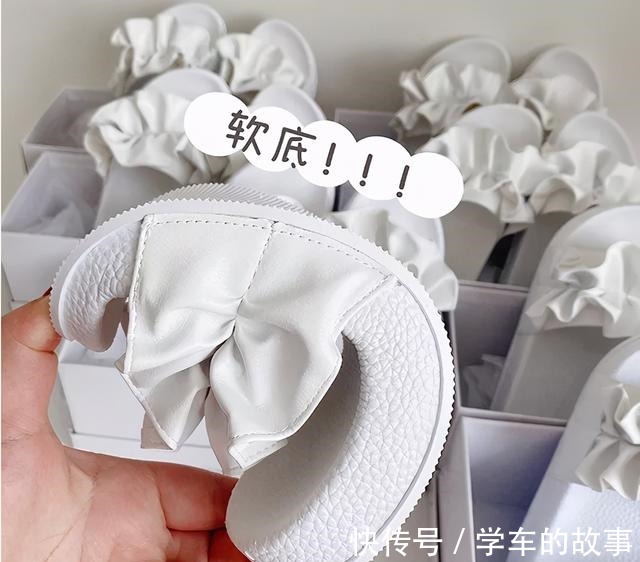 脚背 是时候穿凉鞋了!今年流行这几款,清凉显脚小!