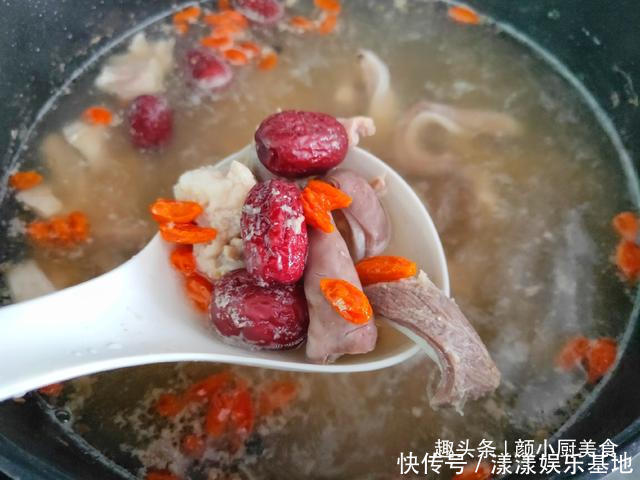 胡椒猪肚汤|猪身上最“贵”的一块肉，33块钱一斤，好吃又养胃，隔三差五必吃