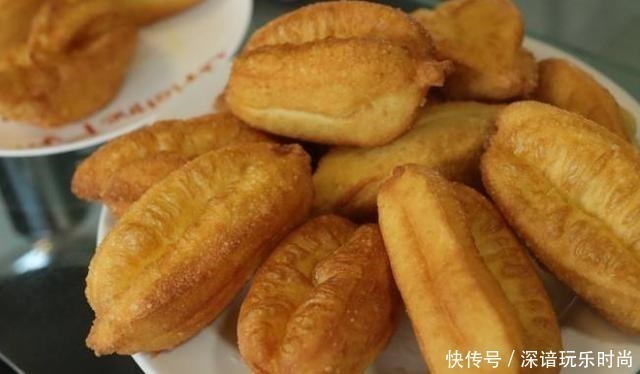 炸油条，加酵母粉加小苏打都不对，这才是正确做法，油条又香又脆