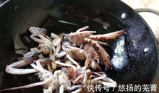 鲜甜|立秋后,梭子蟹跟这菜是绝配,简单一炖特别鲜,大人孩子都爱吃!