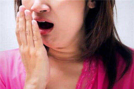 起床后嘴巴干澀的原因以及調(diào)理方法