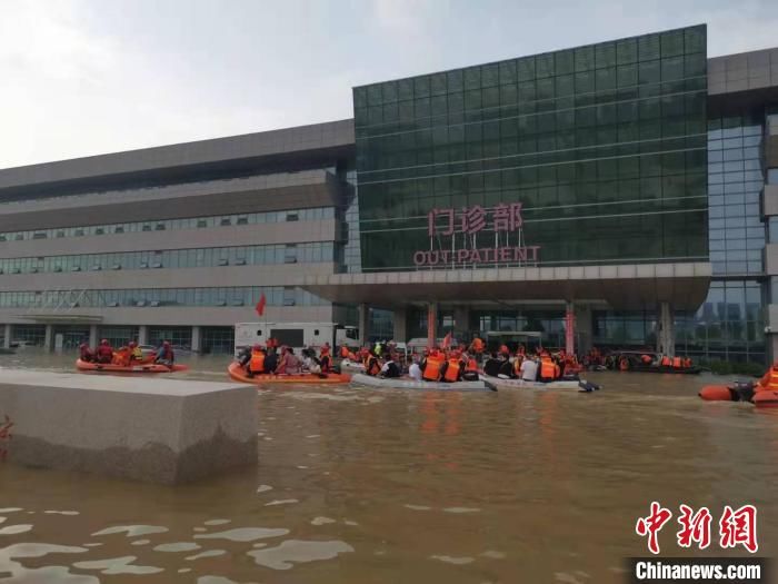 王登峰|空地联手 郑州市阜外华中心血管病医院患者加紧转移