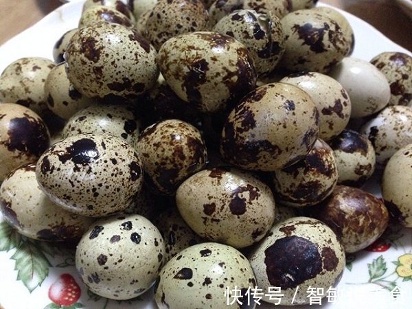 鸡蛋、鸭蛋、鹅蛋、鹌鹑蛋,哪种更健康这2种蛋类尽量少吃