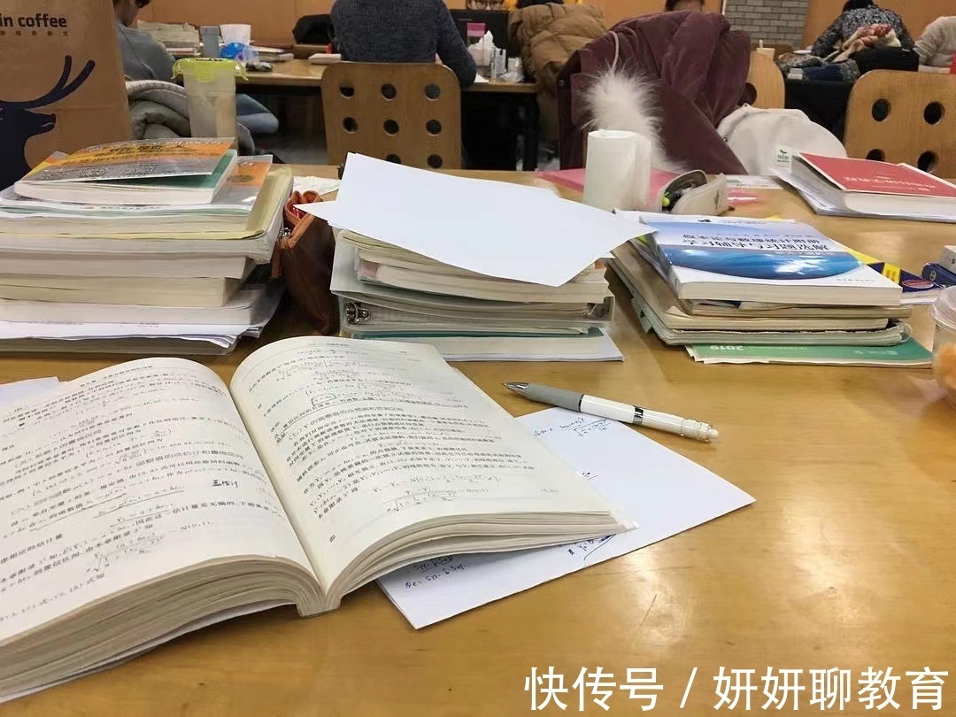 打印|22年考研准考证打印时间公布，学生做好考研前准备，争取一次上岸