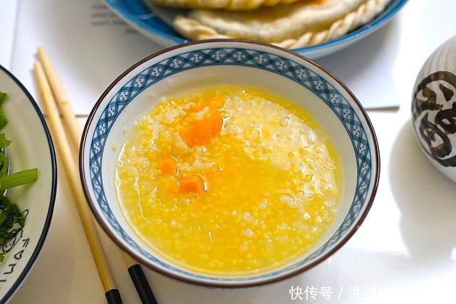 一家三口的精致晚餐，营养全面又美味，网友看到韭菜盒子被馋哭了