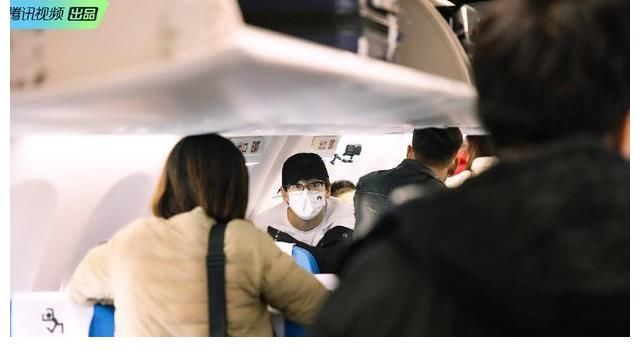 《五哈2》原來這位“路人”是節(jié)目組請來，難怪對郭京飛這樣調(diào)侃