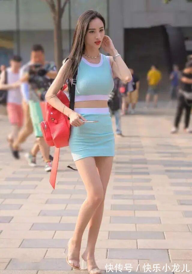 连衣裙 吊带连衣裙比较优雅,才能让造型显得优雅,更显身材