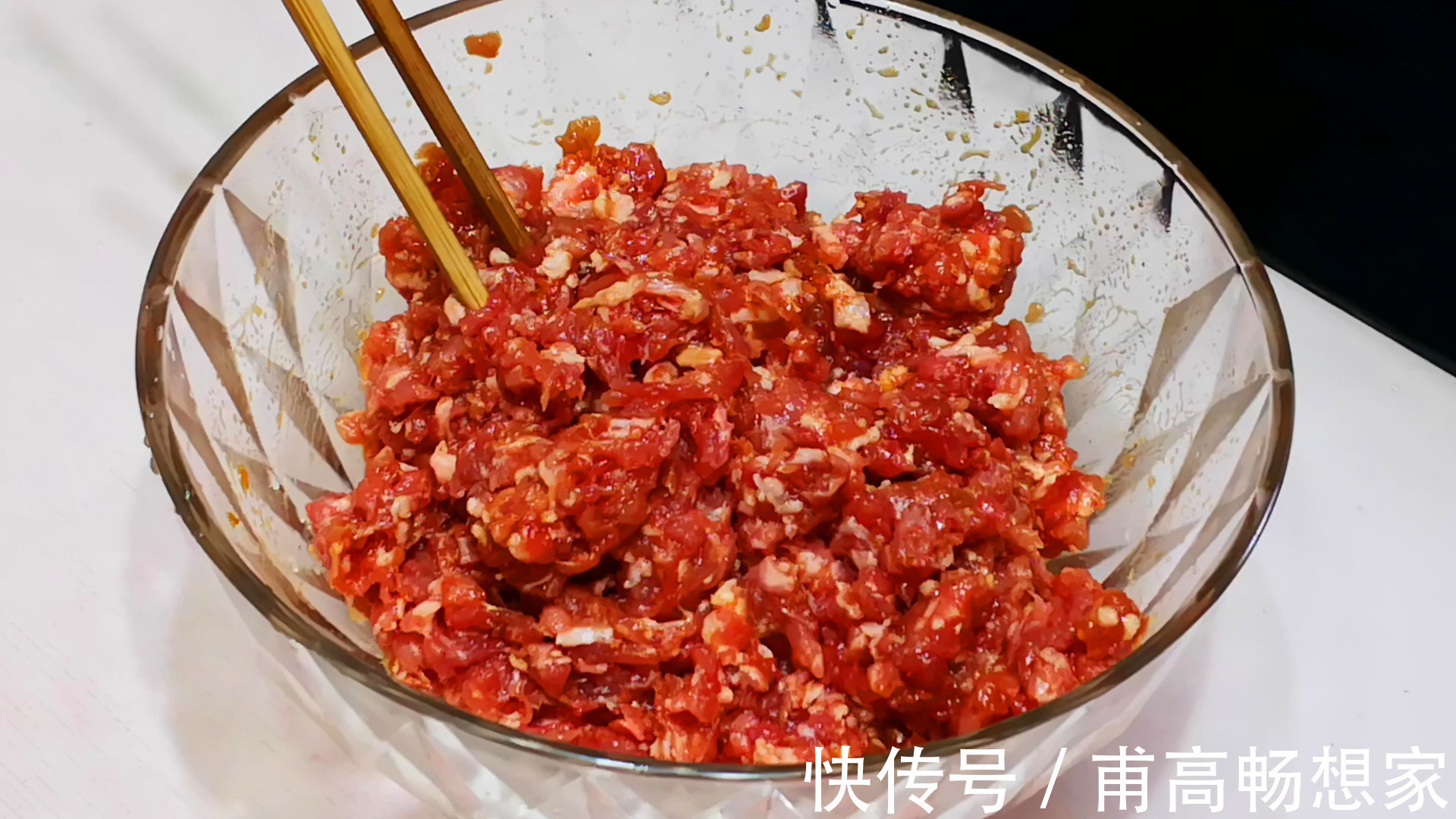 夏天别吃韭菜饺子了,这2种蔬菜便宜又营养,包饺子特香,超好吃