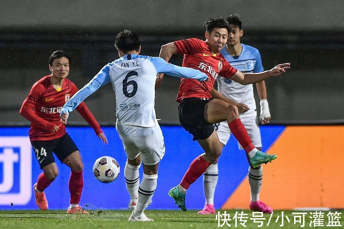 埃里克|中超-亞泰2-1擒廣州城實現(xiàn)賽季雙殺 埃里克破門儒尼奧爾轟入制勝球