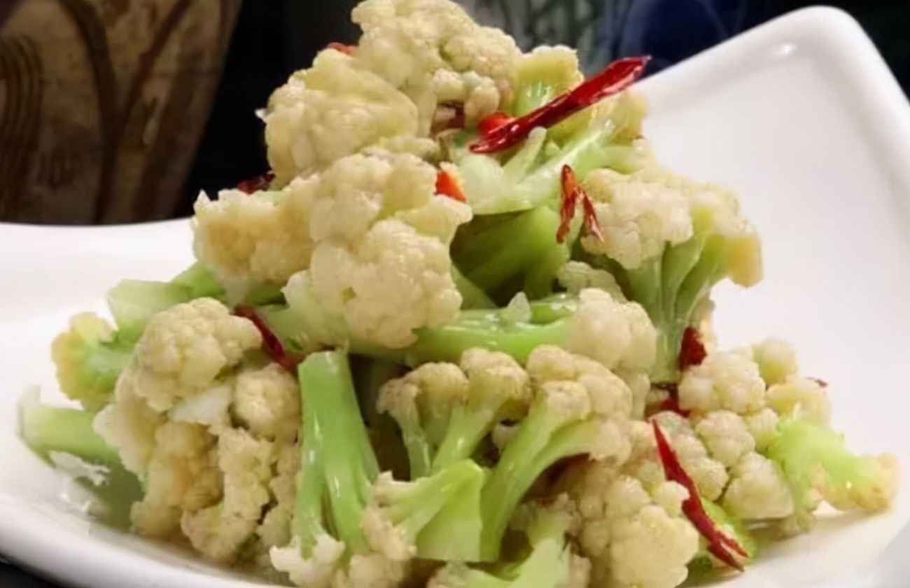 骨骺线|两种食物被称为“天然增高剂”,家长给孩子常做,娃的个头窜得高