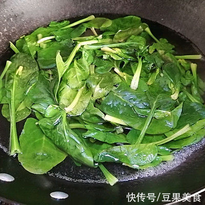 菠菜豆干拌粉丝|麻酱香浓的菠菜豆干拌粉丝，鲜美可口，做下酒菜棒棒哒