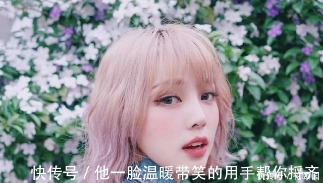 颜色|化个“干枯玫瑰妆”很耐看,变身成温柔时髦精,连爸妈都说好看
