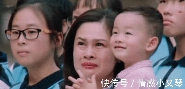 大宝|18岁女孩控诉:最讨厌弟弟,台下妈妈泪流满面,观众:心疼弟弟