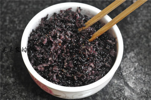 天然黄体酮|“天然黄体酮”就在身边，女性隔三差五吃1次，人到中年不显老！