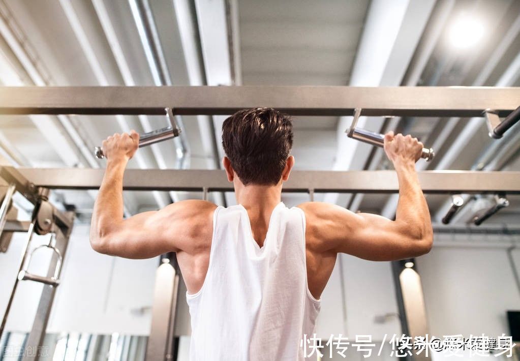 厚度|想要增加背阔肌厚度，多做这3个动作，更有效提升练背效果