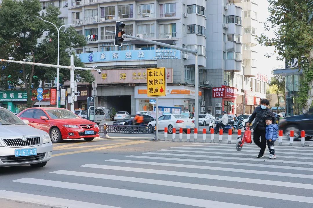 十字路口|椒江街头最酷的样子（图）