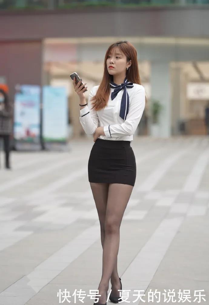 业务能力|白色职业衬衣,搭配黑色短款半身裙,漂亮可人又干练