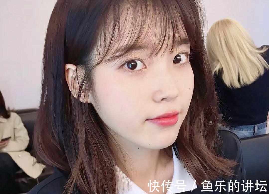 量感|五官有3个特点的普通女生,很适合留空气刘海,显嫩还时髦