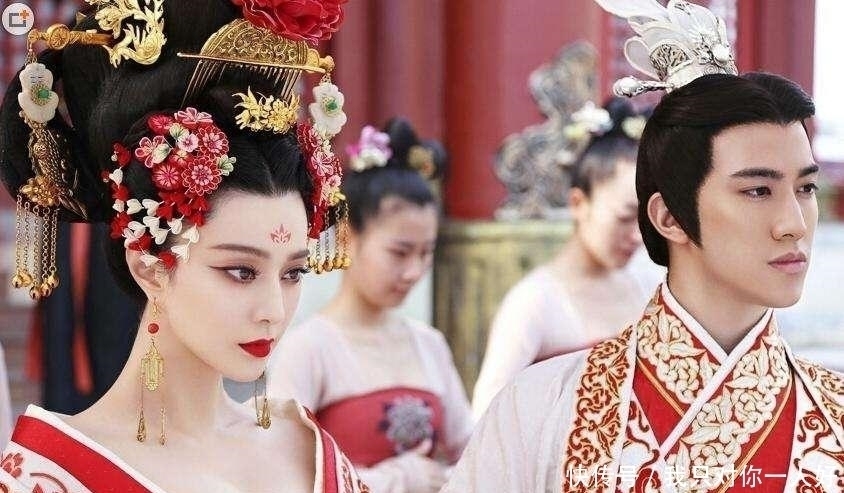 将字|宰相写下“青鹅”二字,武则天拖出去斩了,将字拆开读众人才明白