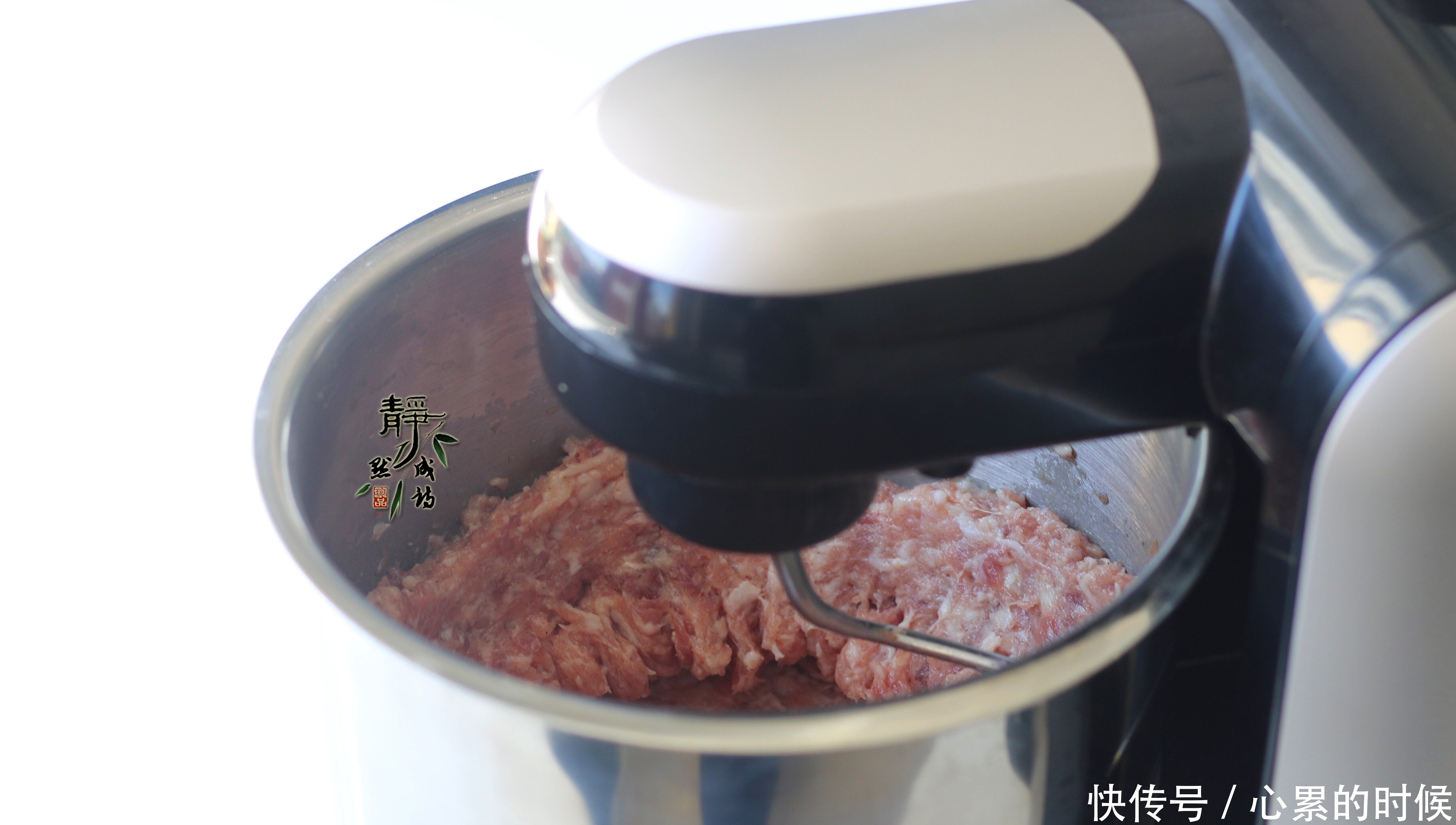 氽猪肉丸的正确做法,不腥不柴不用淀粉,香嫩弹滑,照做保好吃