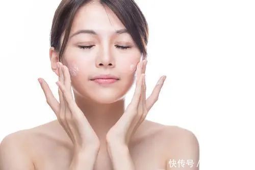 脸颊|皮法师家的它帮你轻松搞定螨虫