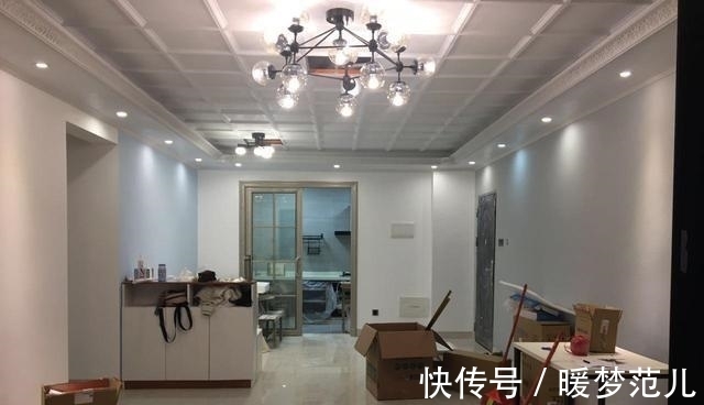 装修|老婆坚持全屋刷乳胶漆,效果反而简洁大方,唯一遗憾是吊顶太压抑