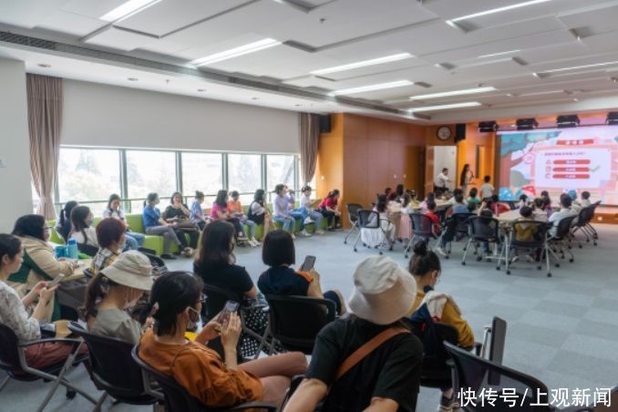区图书馆开启“科技周”亲子科普系列活动