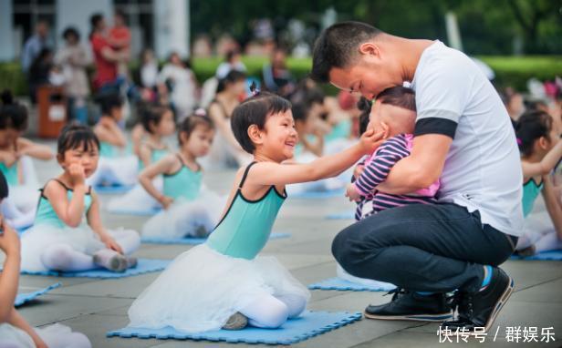 大宝|有二胎后看大宝就心烦，90后妈妈发文：我终究是被二胎打败了