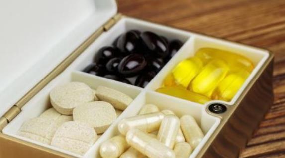 氨基葡萄糖|中老年人能长期吃“氨糖软骨素”钙片吗？医生：；留意2点很重要