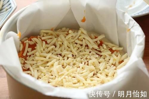 拉丝|过年在家,一定要试试糯米粉这个吃法,香甜软糯又拉丝,太好吃了