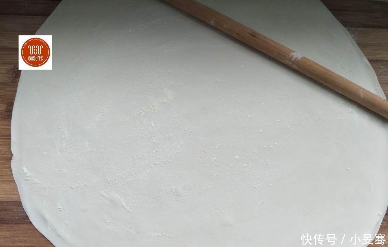 自己做的手工西红柿鸡蛋打卤面,汁浓面爽,比饭馆里的好吃!