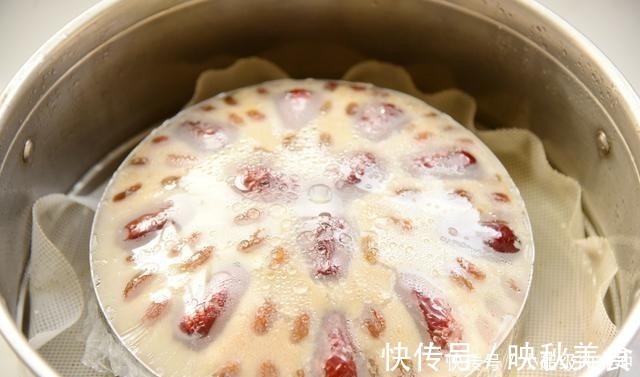 面粉|小米新吃法,加入面粉一搅拌,锅中蒸一蒸,比面包还要松软