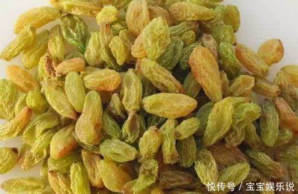 葡萄干和此物一起泡,每天一杯,气色足了,软化血管,早食早受益