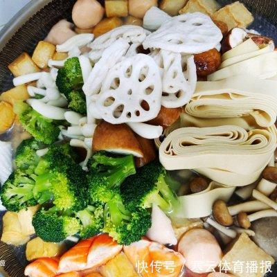搅拌均匀|下班还点啥外卖,这道比麻辣烫还好吃的麻辣拌快到飞起