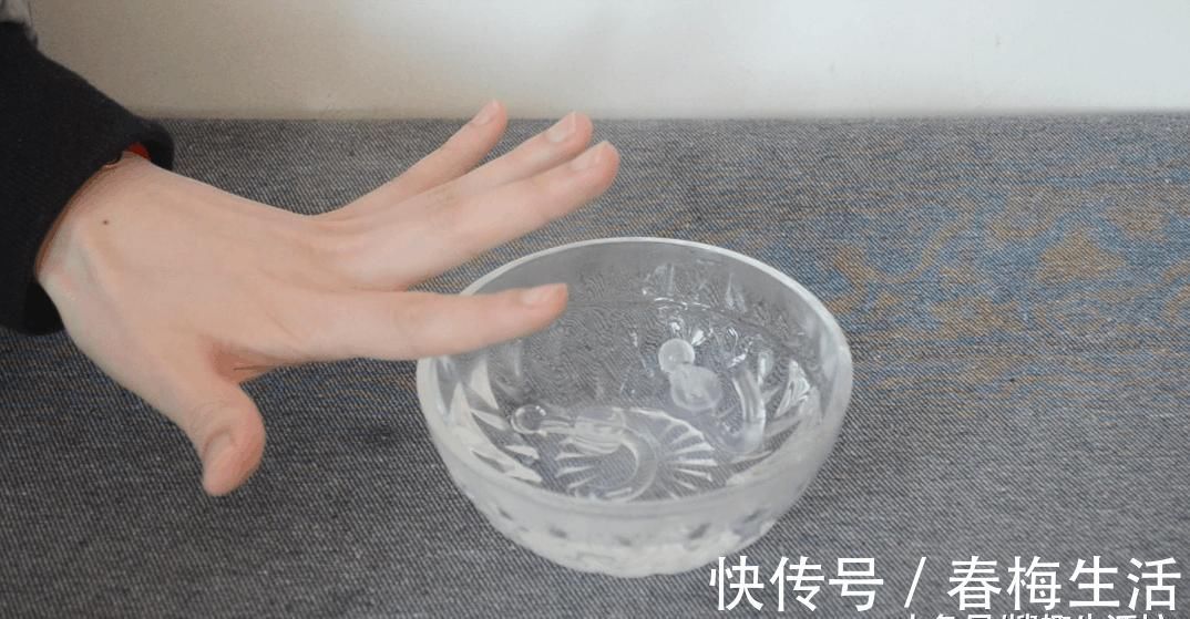 吸盘挂钩老是掉 教你一个简单绝招, 挂几十斤都很牢固, 太实用了