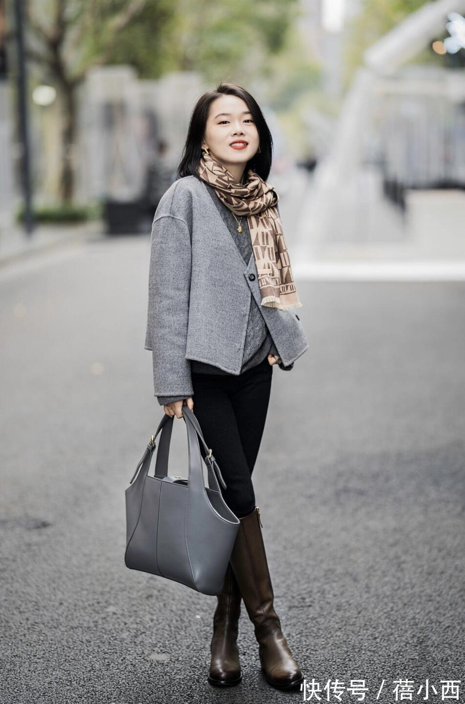 深灰色|女人过了40岁,一定要试试“短毛呢外套”穿搭,显瘦显高还显气质