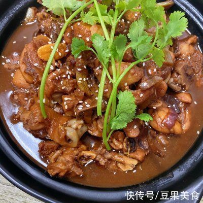 十三香|把全家人征服的重庆鸡公煲(五香版),好吃到过分