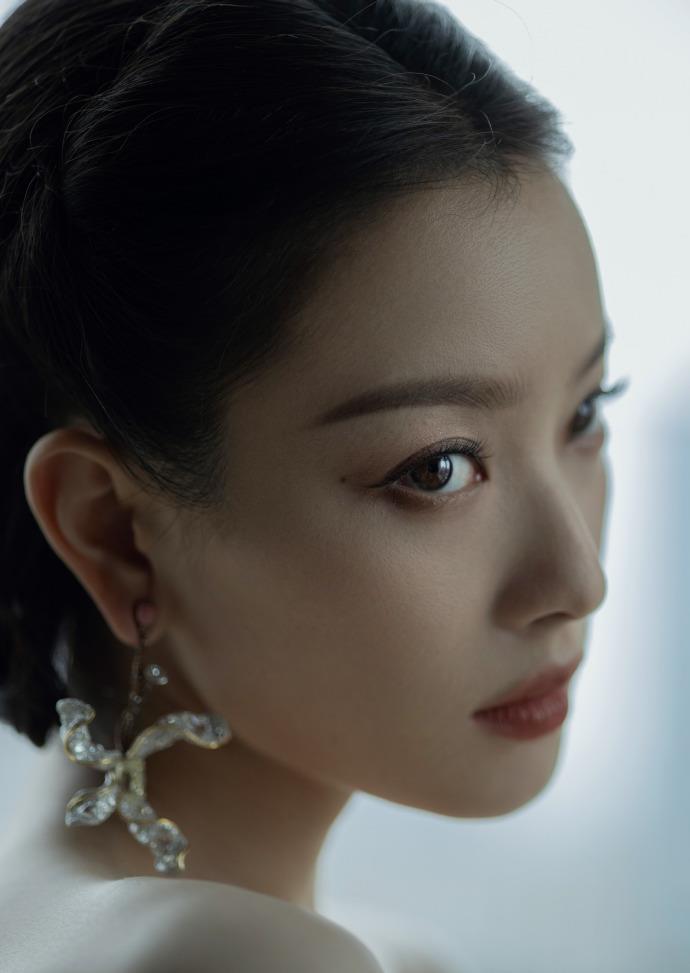 眼窝|眼睛有3个特点的女生,拍照不好看还显凶,没有灵气