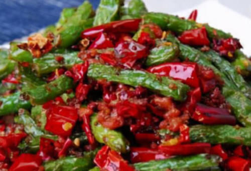 家常菜：麻辣猪蹄，萝卜炖牛筋，干煸豆角