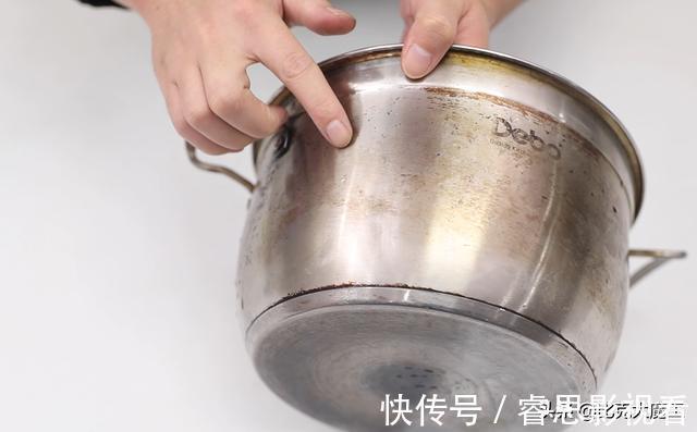 洗涤剂|不锈钢锅的黄渍难清除?只需一招,不用任何洗涤剂,轻松去除黄渍