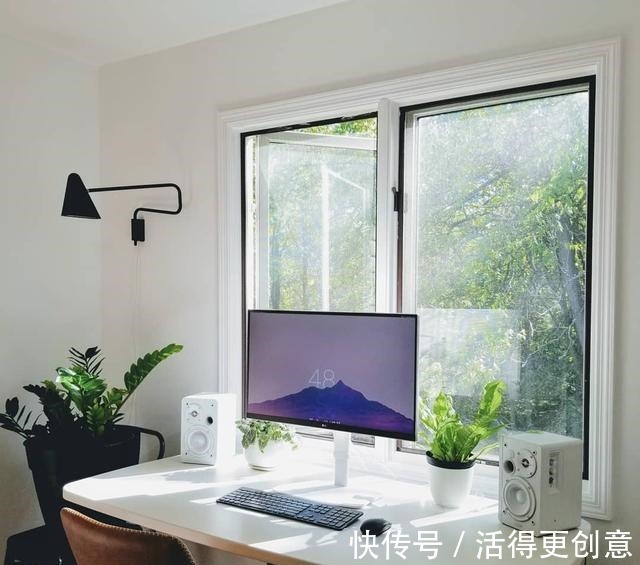 显示器|超酷的家庭办公室，充满创意的家居工作空间！