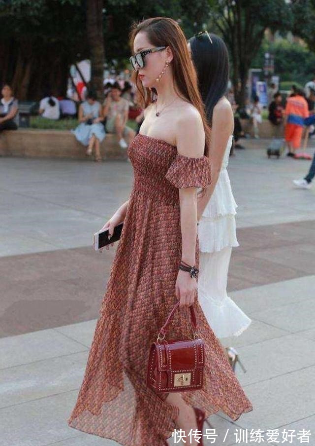 清新 橙色裙子搭配白色半身裙,清新自然,高贵优雅!