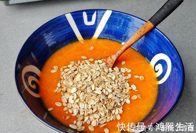 南瓜最好吃的做法，不做花卷不做饼，加两鸡蛋搅一搅，香嫩拉丝
