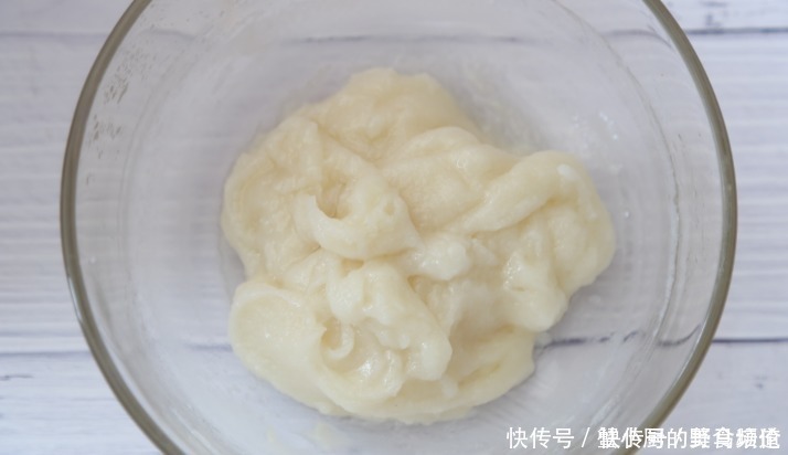 5块钱就能做的小点心,软糯香甜,一口一个越吃越香,比买的强