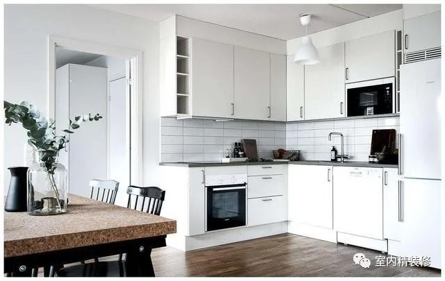 收纳|越来越多人厨房不装吊柜了，聪明人喜欢这样设计，好看又实用