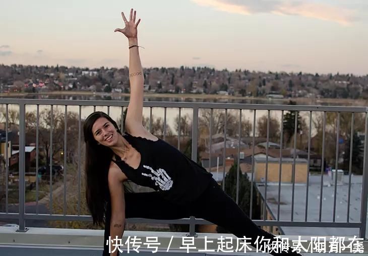 滋养|这套经典瑜伽动作,帮你打开髋部关节,滋养骨盆效果杠杠滴