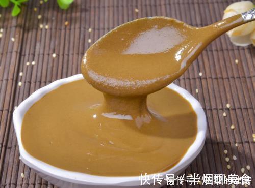 植物|养花人惯用4种“宝贝”,盆里加一点,肥力足不烧根,花开爆满盆