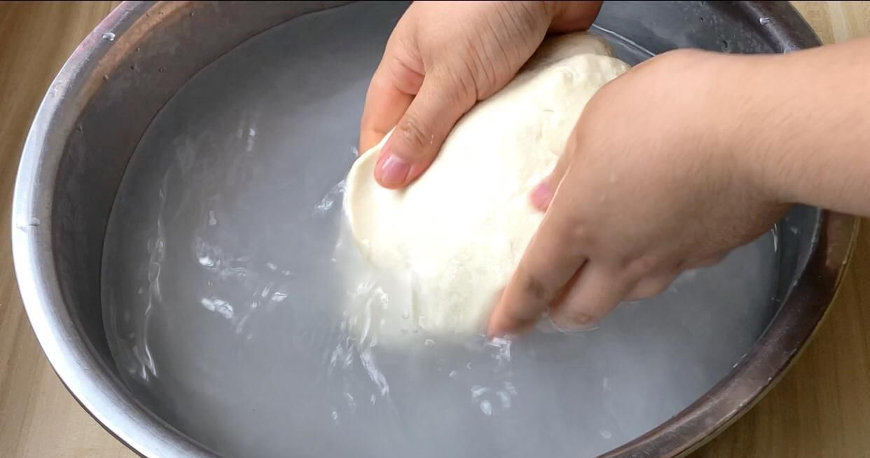 自制凉皮的简单做法, 2个秘诀告诉你, 想不会都难, 筋道有嚼劲