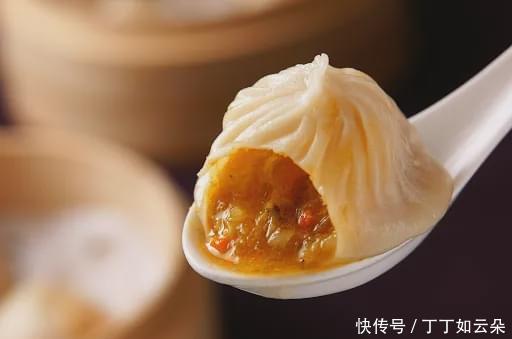 最鲜|先喝汤再入口,最鲜香不过一屉小笼包