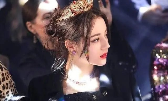 五官的精致感从何而来？什么人适合精致，什么人不适合精致？